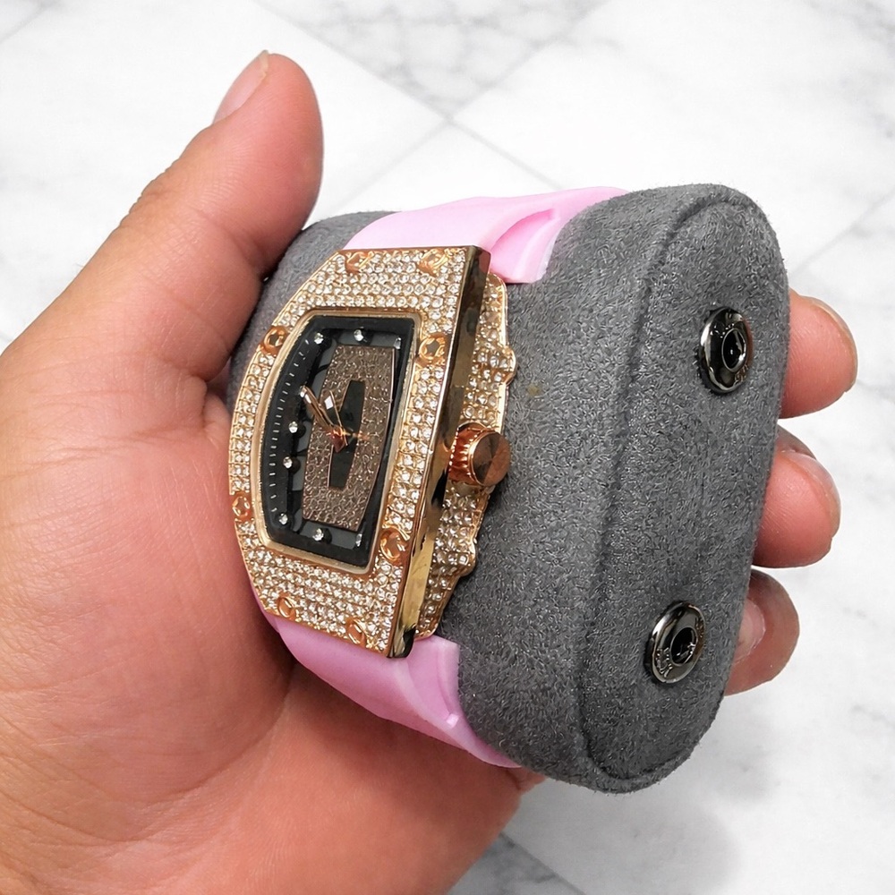 Women's luxury pink strap Watch